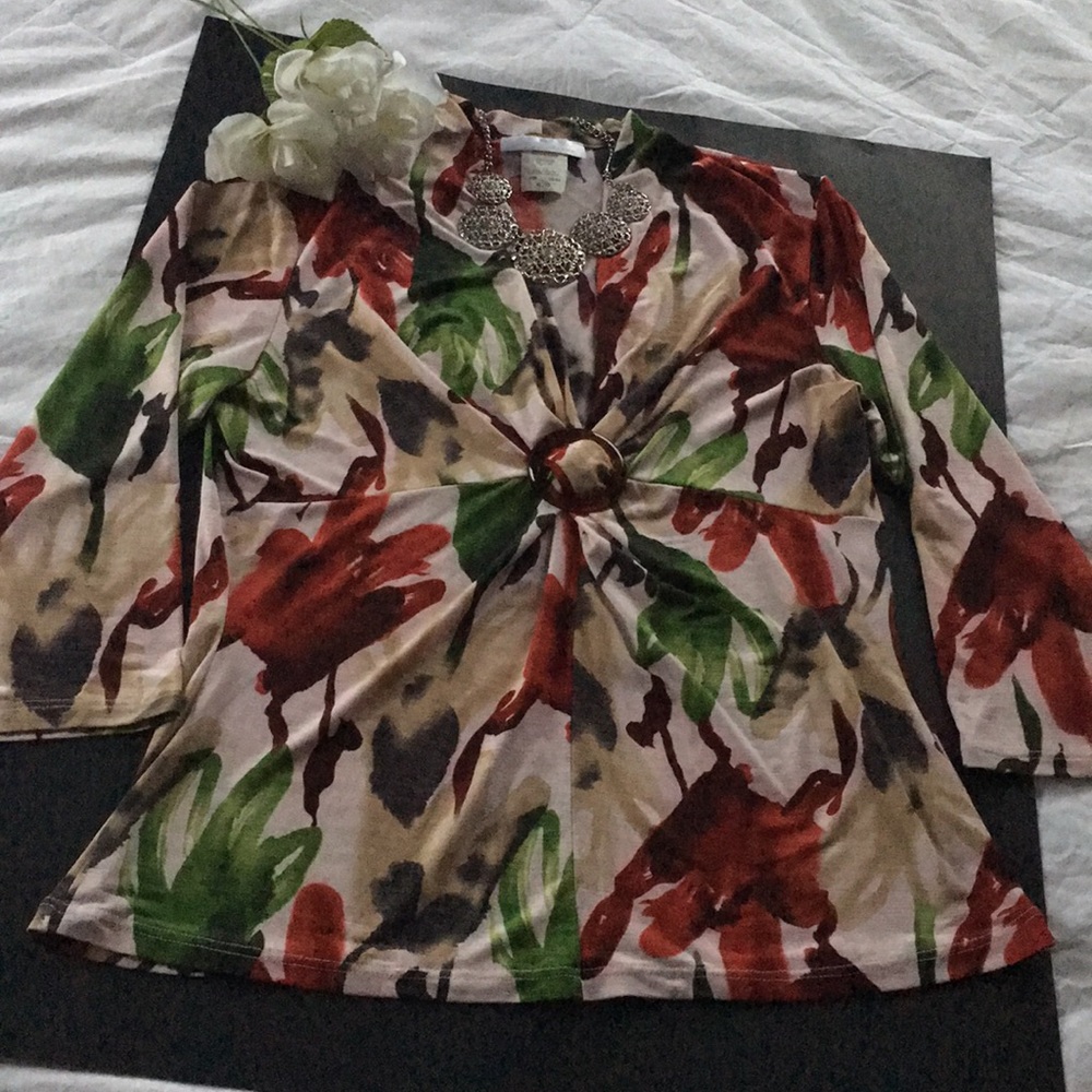 Gathered high waisted deep V-neck shirt